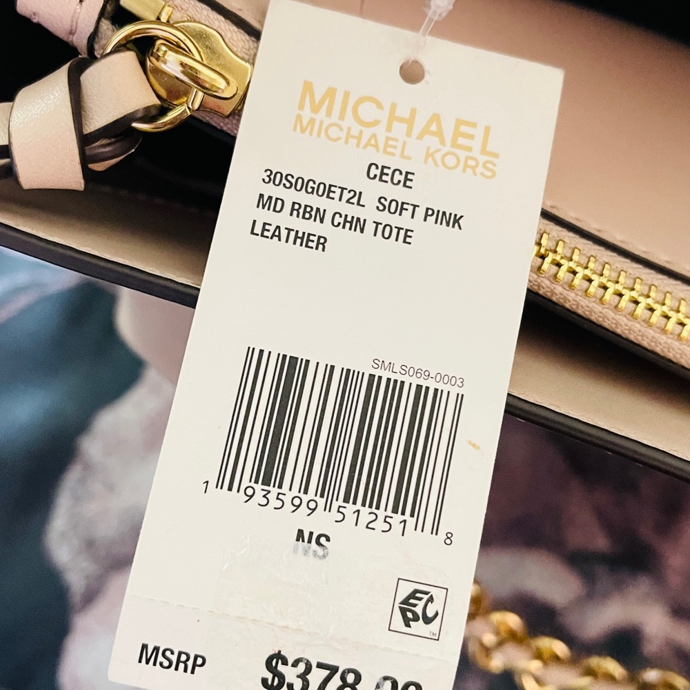 Michael kors bags, brand new and from a smoke free. - Picture 3 of 5